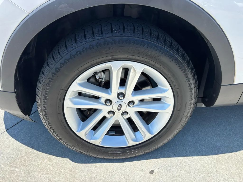 2016 Ford Explorer - $10,000