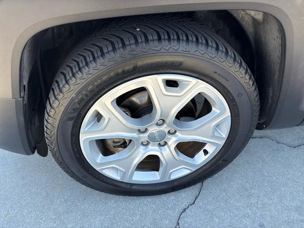 2016 Jeep Renegade - $10,000