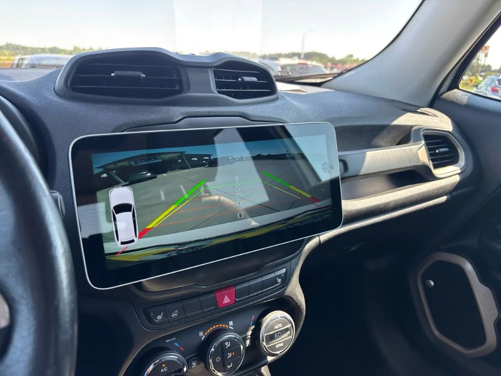 2016 Jeep Renegade - $10,000