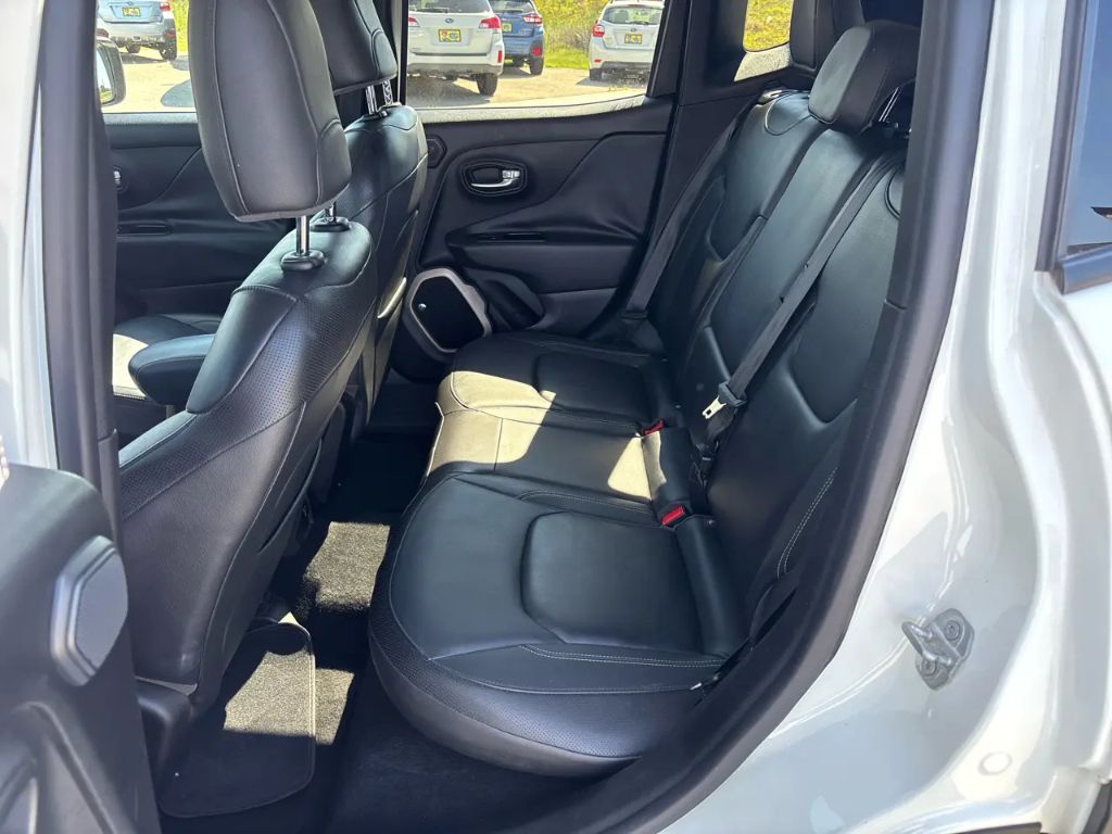 2016 Jeep Renegade - $10,000
