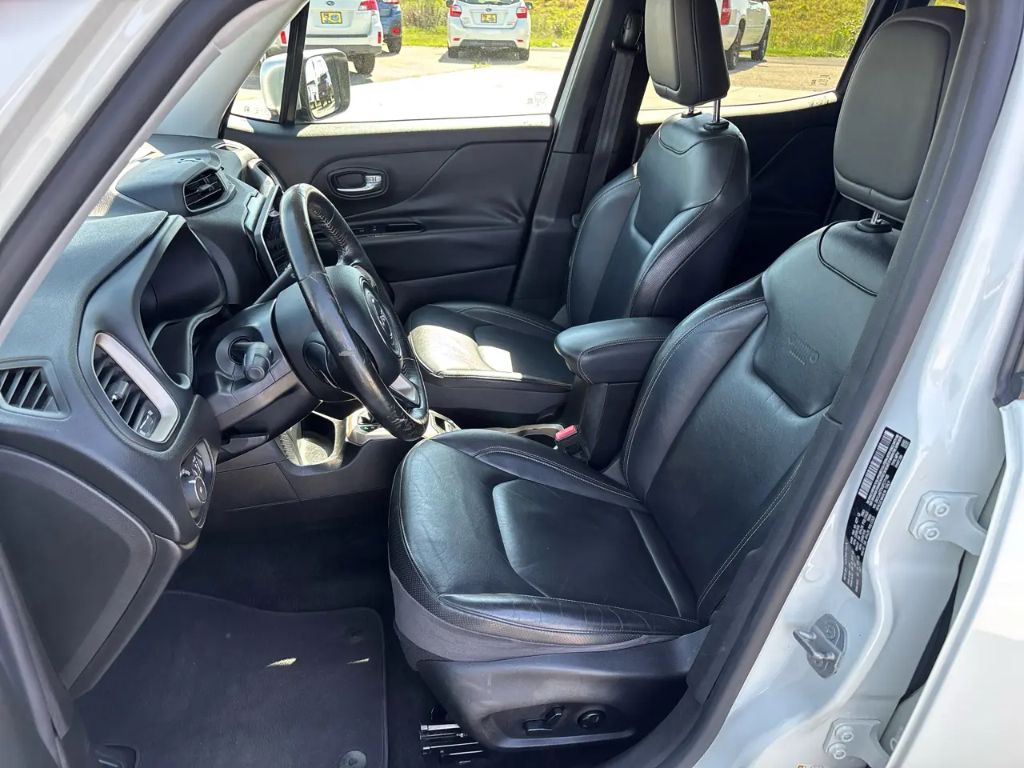 2016 Jeep Renegade - $10,000