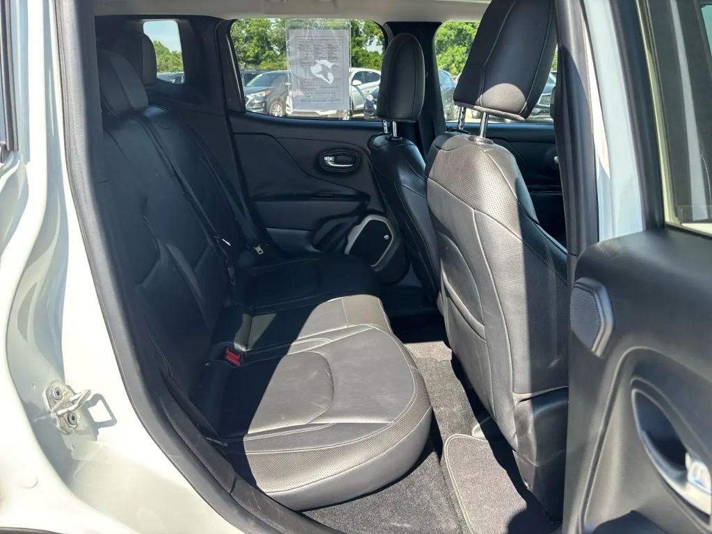 2016 Jeep Renegade - $10,000