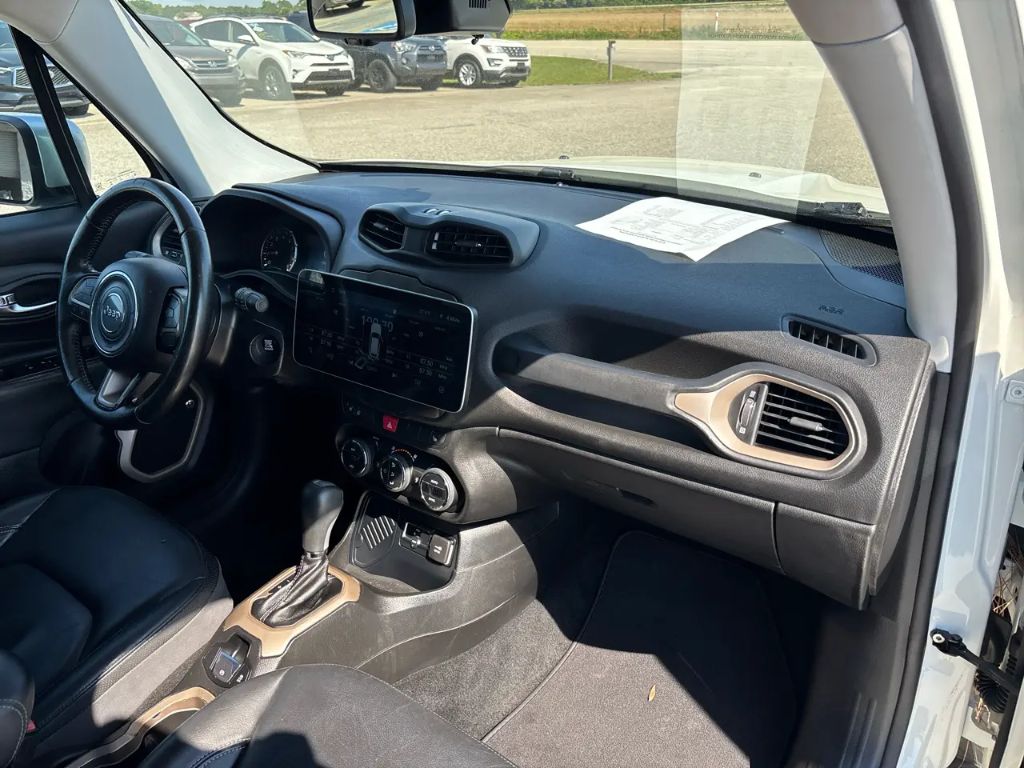 2016 Jeep Renegade - $10,000