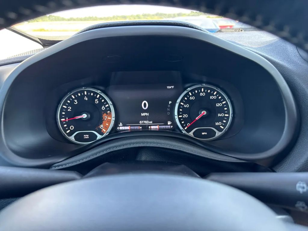 2016 Jeep Renegade - $10,000