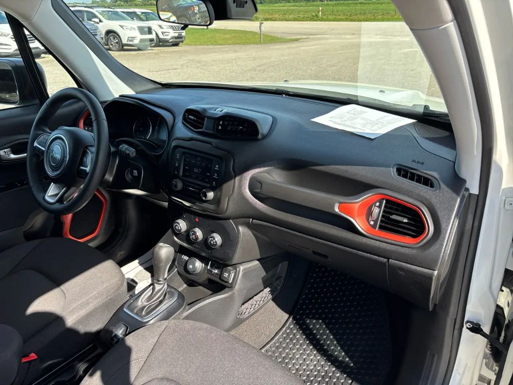 2019 Jeep Renegade - $13,300