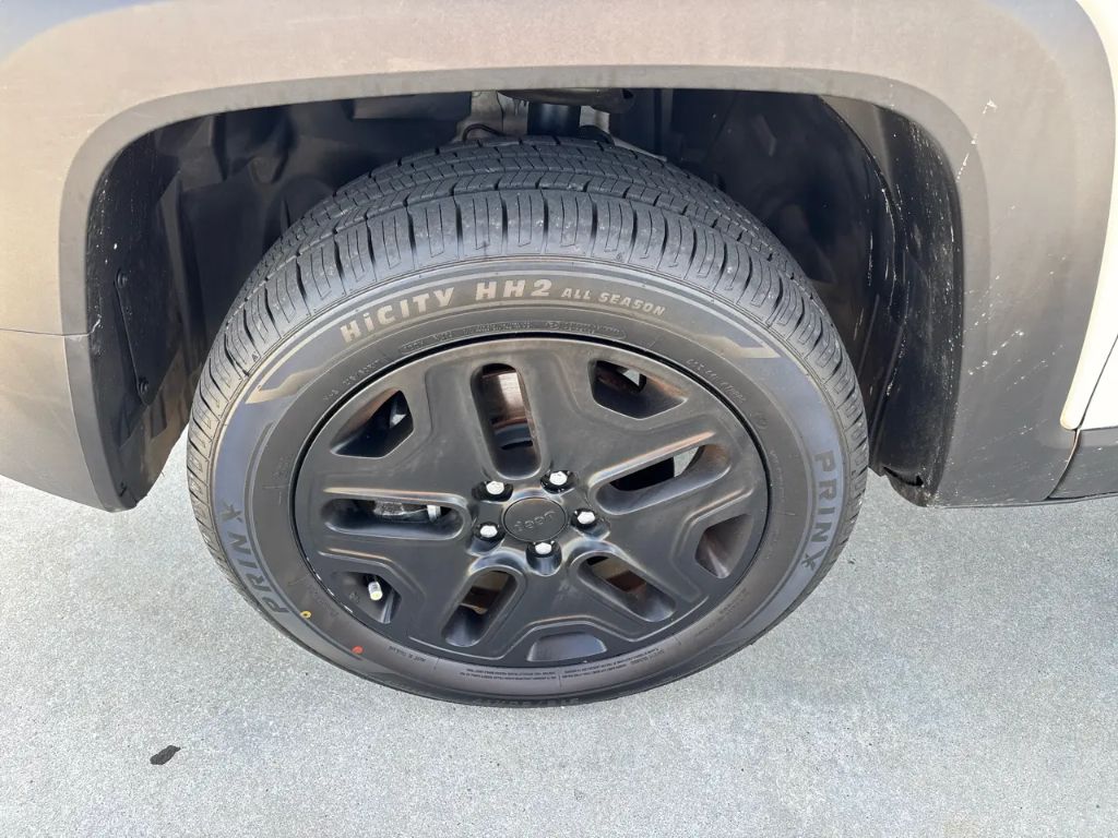 2019 Jeep Renegade - $13,300