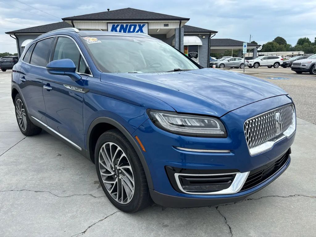 2020 Lincoln Nautilus - $17,500