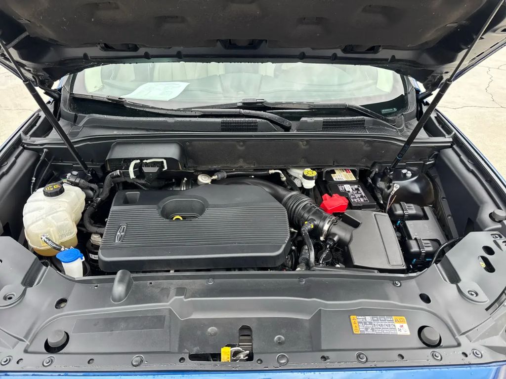 2020 Lincoln Nautilus - $17,500