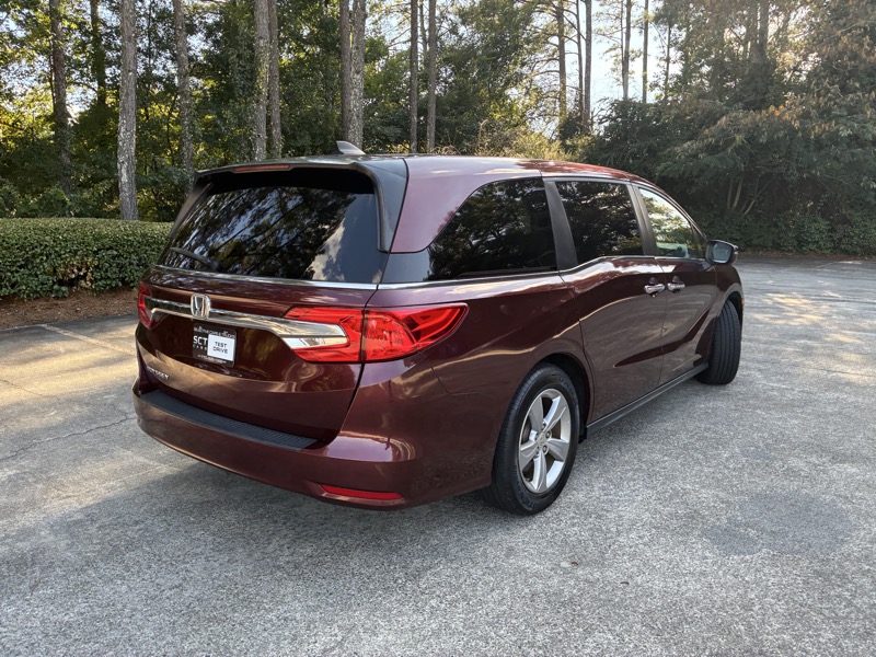 2018 Honda Odyssey - $13,995