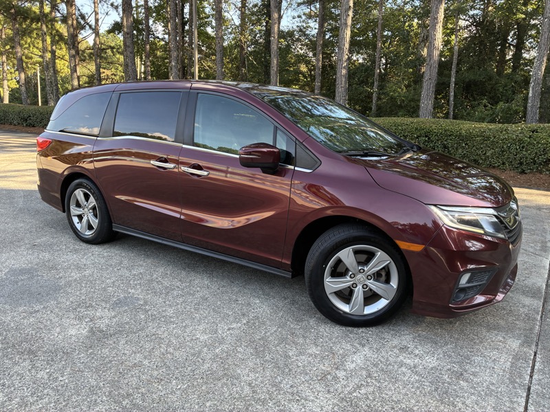 2018 Honda Odyssey - $13,995