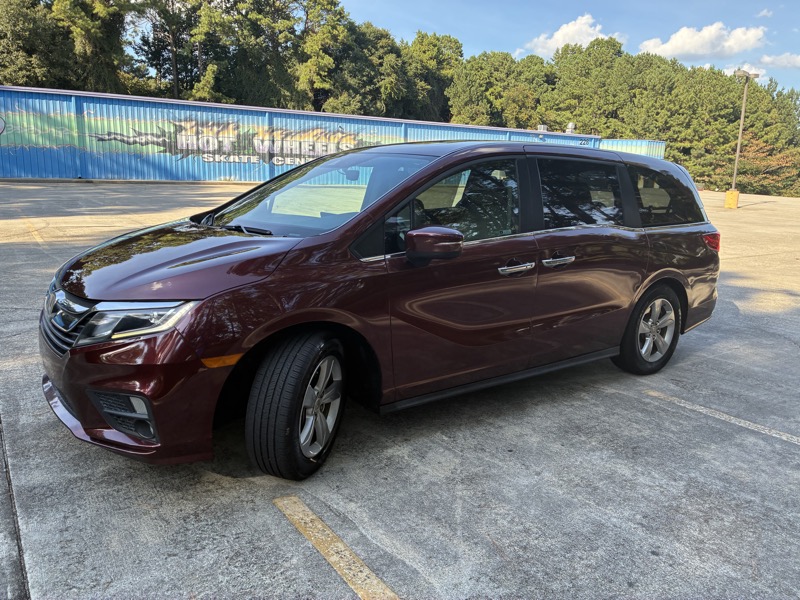 2018 Honda Odyssey - $13,995