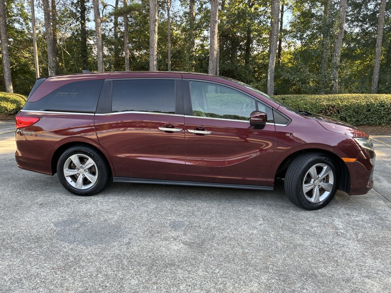 2018 Honda Odyssey - $13,995