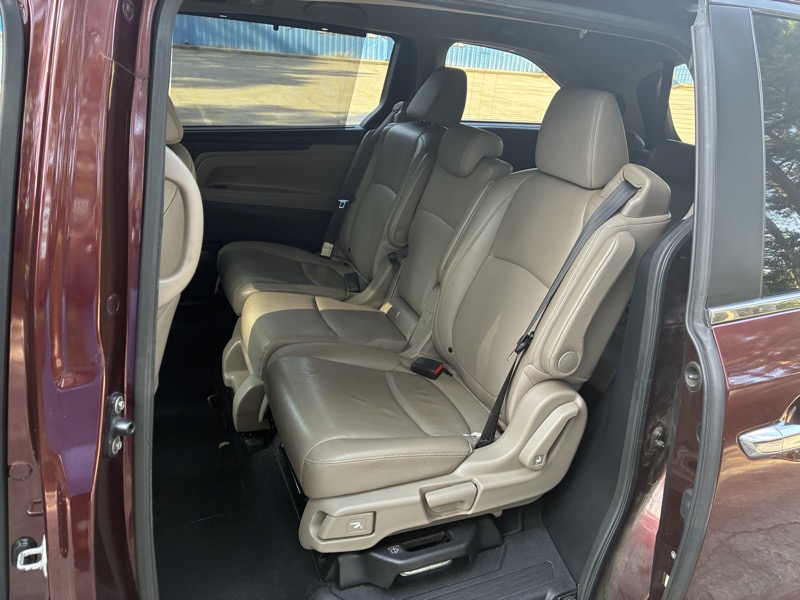 2018 Honda Odyssey - $13,995