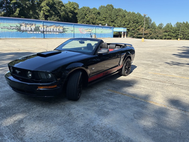 2009 Ford Mustang - $10,995