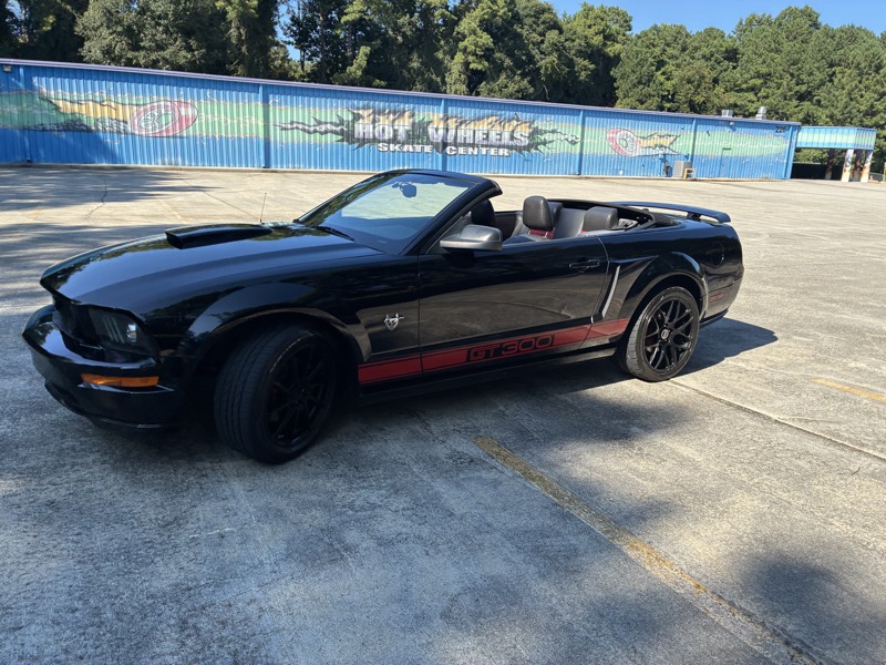 2009 Ford Mustang - $10,995