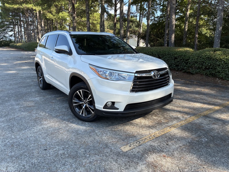 2016 Toyota Highlander - $16,995