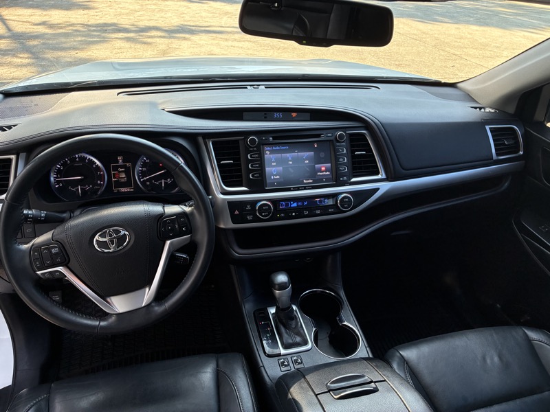 2016 Toyota Highlander - $16,995