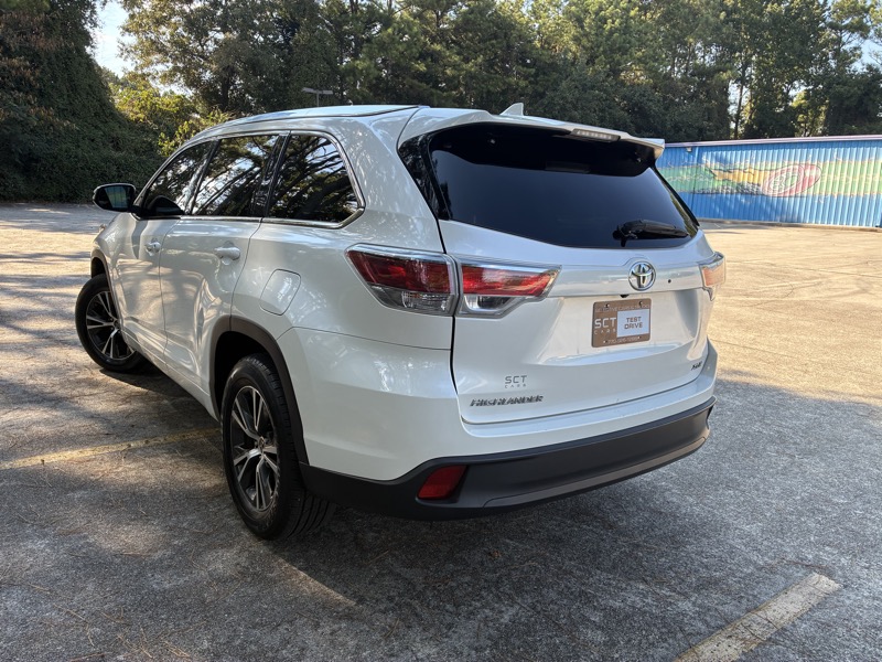 2016 Toyota Highlander - $16,995