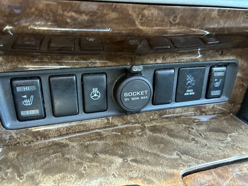 2017 INFINITI QX80 - $14,995