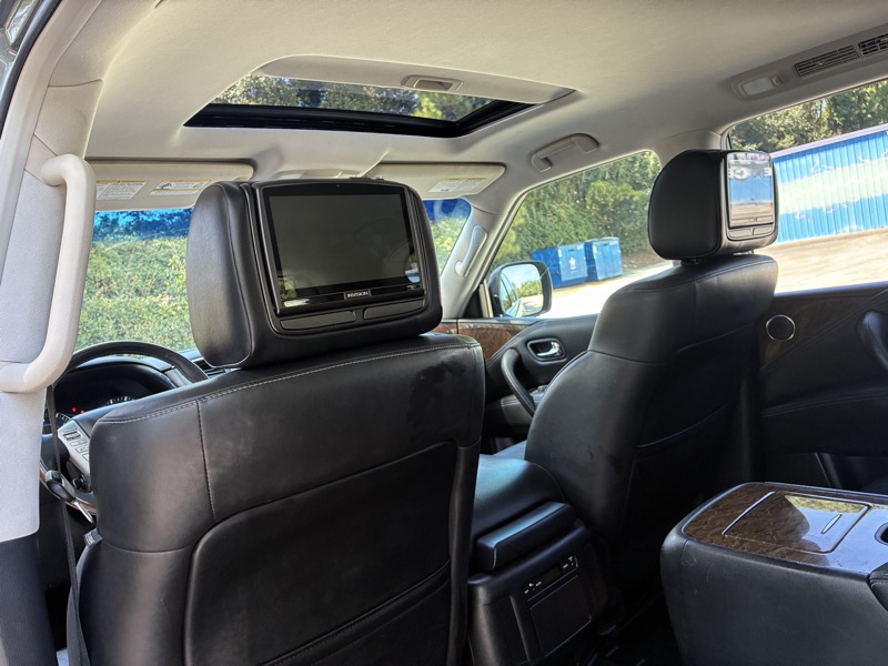 2017 INFINITI QX80 - $14,995