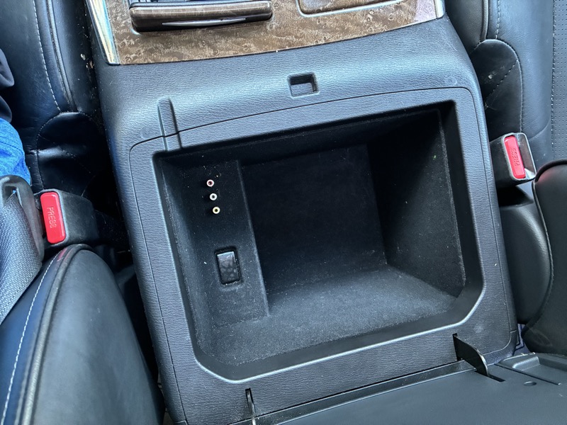 2017 INFINITI QX80 - $14,995