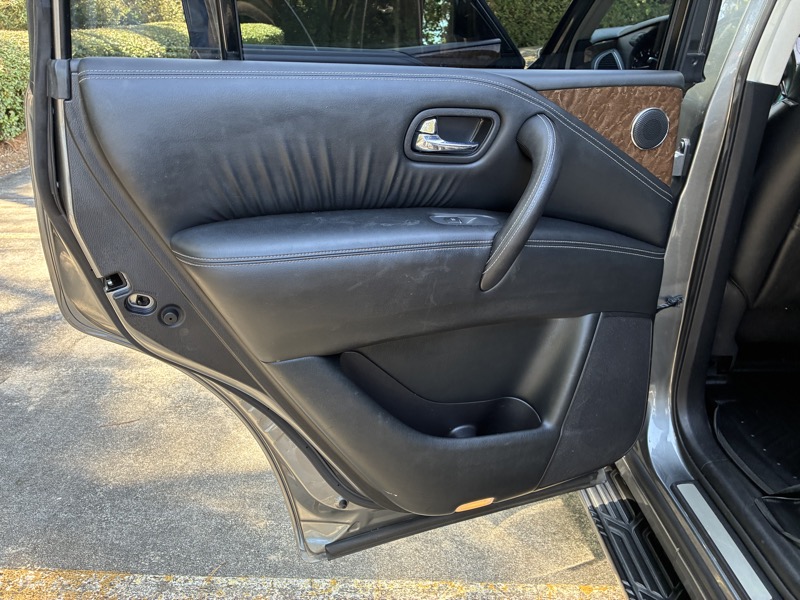 2017 INFINITI QX80 - $14,995