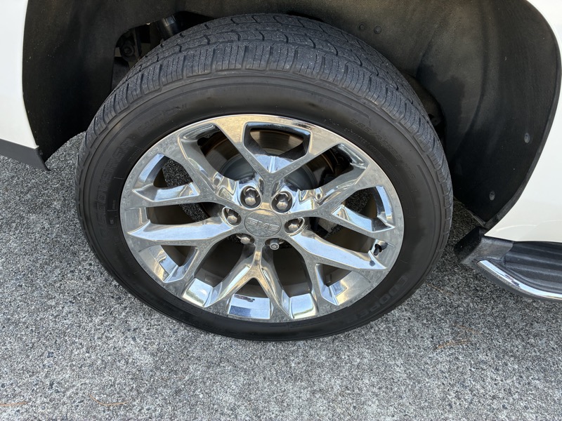 2020 GMC Yukon - $26,995