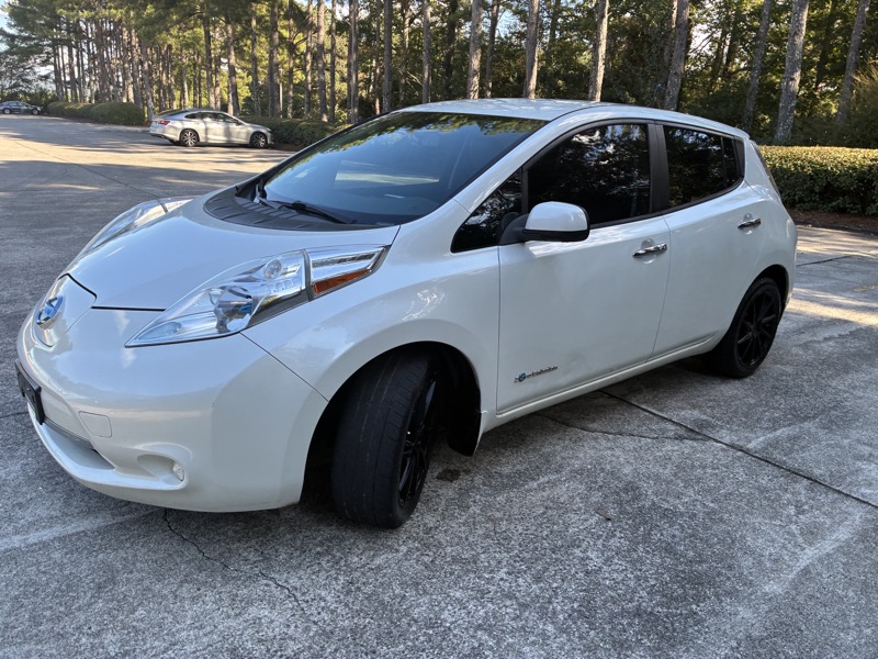 2014 Nissan LEAF - $3,995