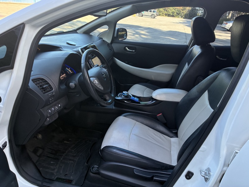 2014 Nissan LEAF - $3,995