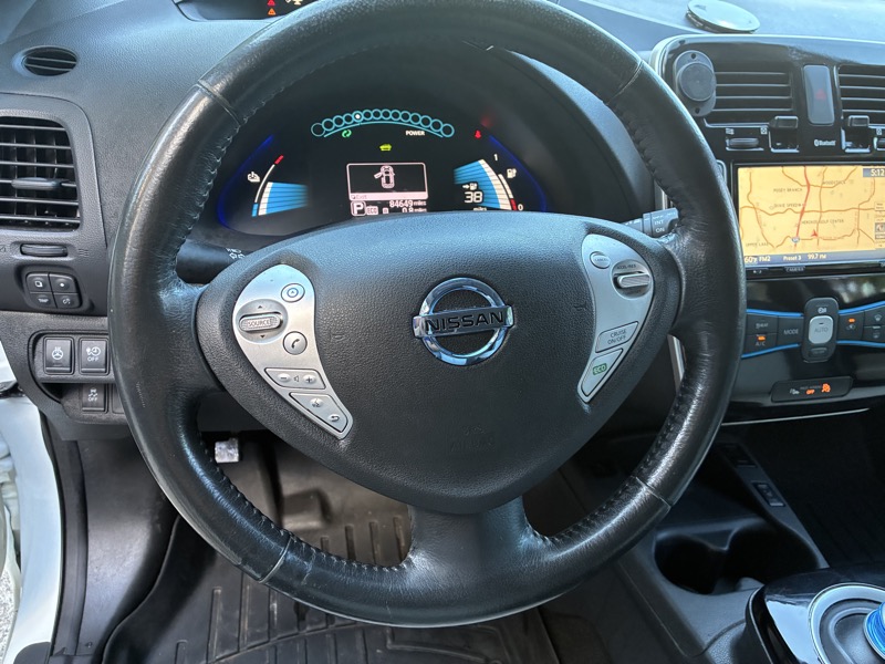 2014 Nissan LEAF - $3,995