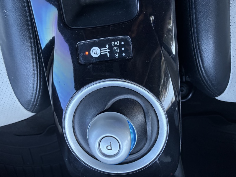 2014 Nissan LEAF - $3,995