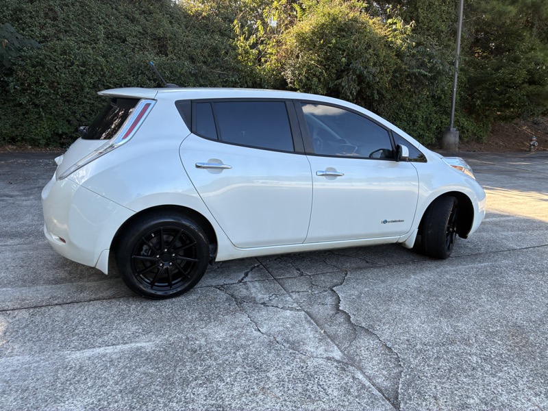2014 Nissan LEAF - $3,995