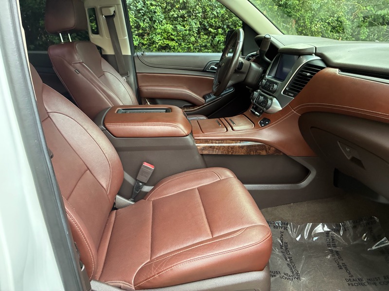 2017 Chevrolet Suburban - $17,995