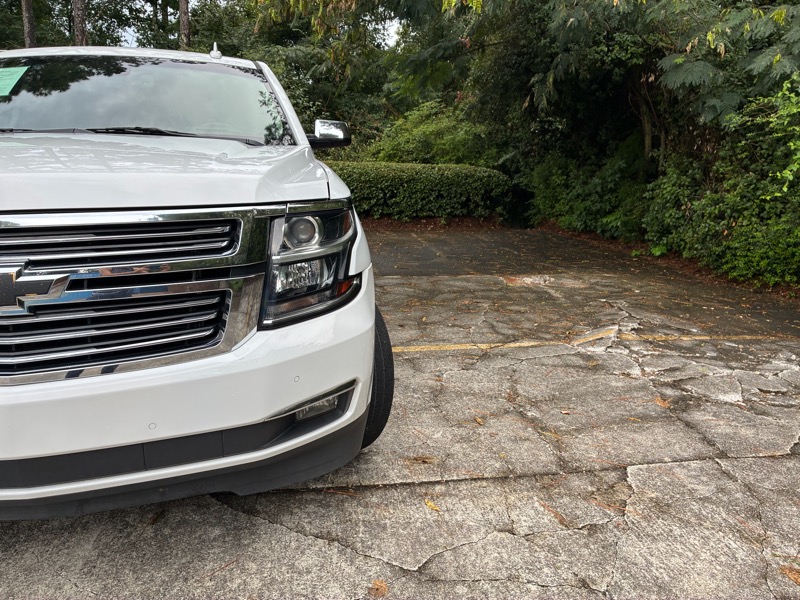 2017 Chevrolet Suburban - $17,995