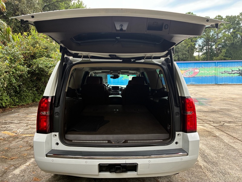 2017 Chevrolet Suburban - $17,995