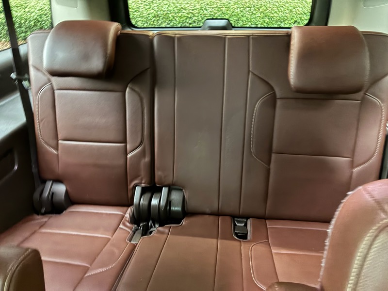 2017 Chevrolet Suburban - $17,995