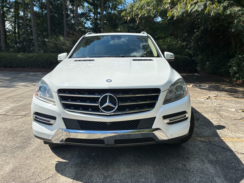 2015 Mercedes-Benz Ml-class - $10,500