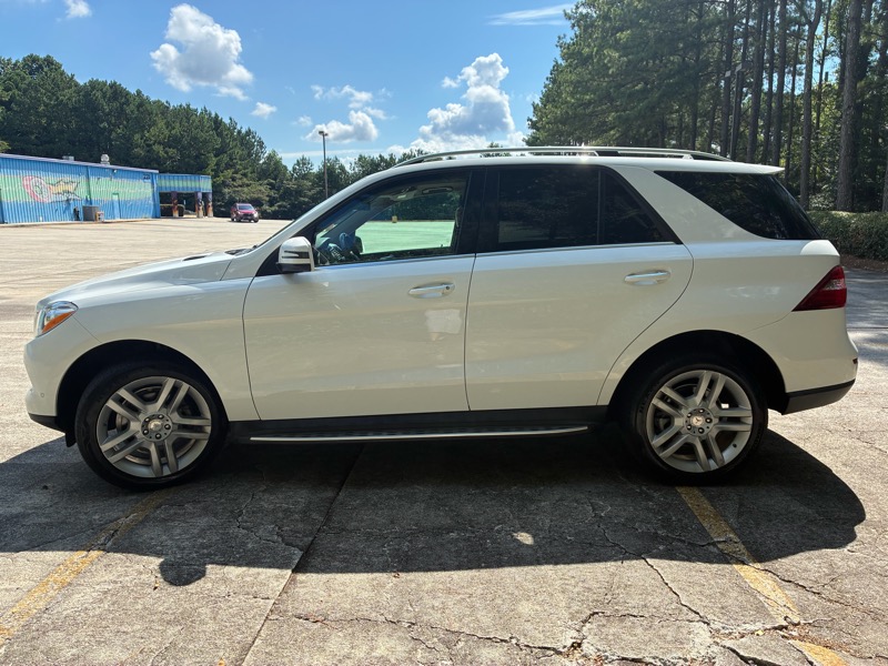 2015 Mercedes-Benz Ml-class - $10,500