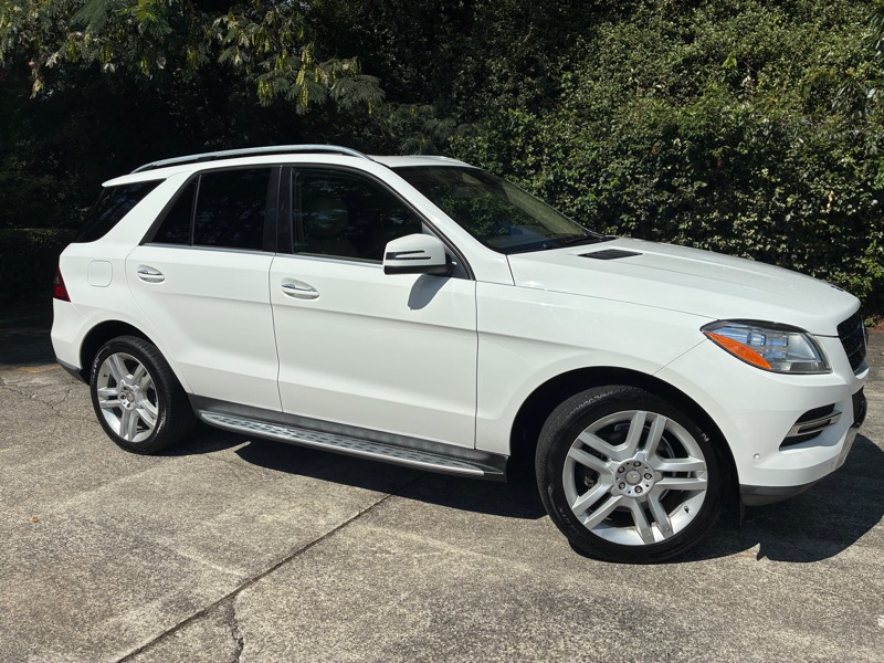 2015 Mercedes-Benz Ml-class - $10,500
