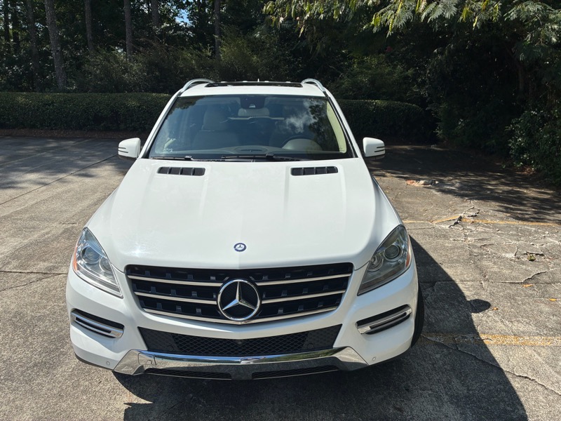 2015 Mercedes-Benz Ml-class - $10,500