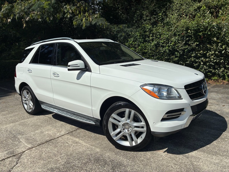 2015 Mercedes-Benz Ml-class - $10,500