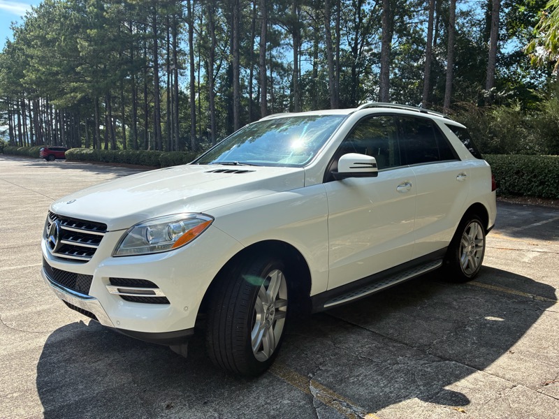 2015 Mercedes-Benz Ml-class - $10,500