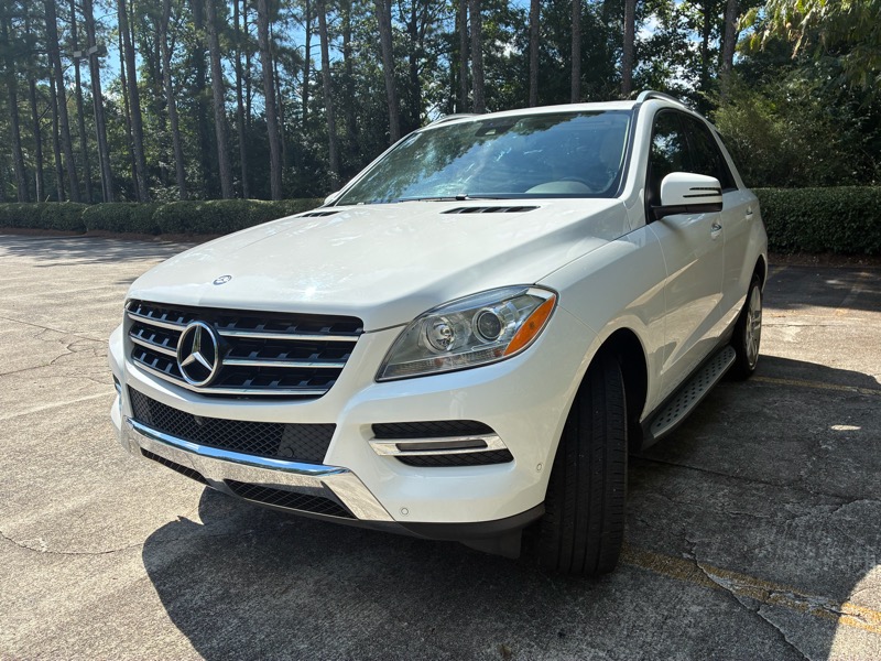 2015 Mercedes-Benz Ml-class - $10,500