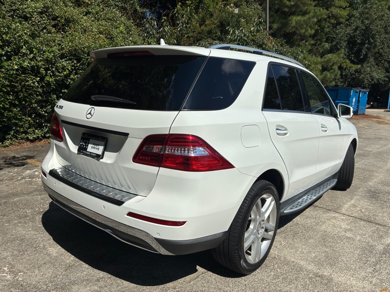 2015 Mercedes-Benz Ml-class - $10,500