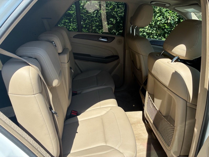 2015 Mercedes-Benz Ml-class - $10,500