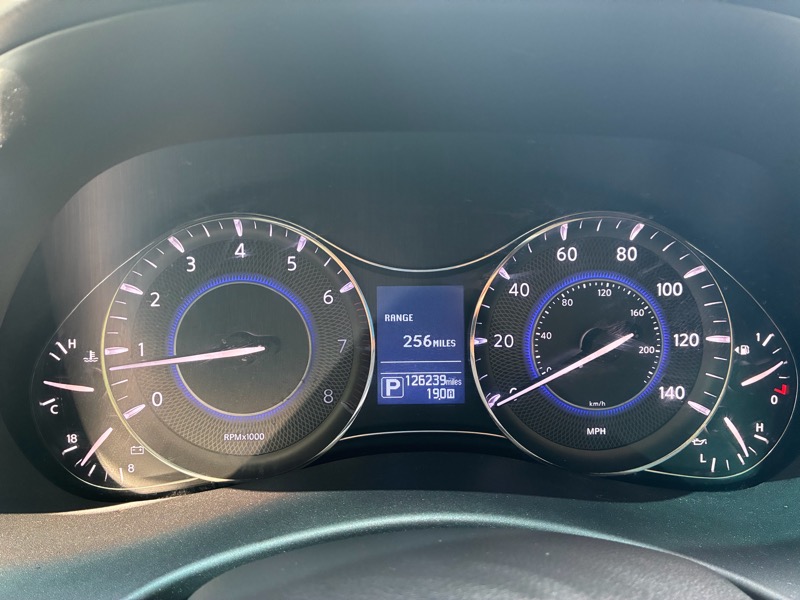 2017 INFINITI QX80 - $12,995