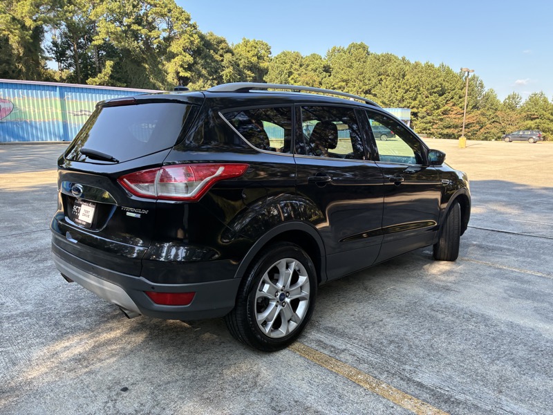 2015 Ford Escape - $6,995