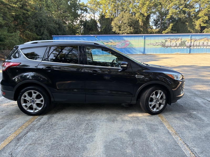 2015 Ford Escape - $6,995