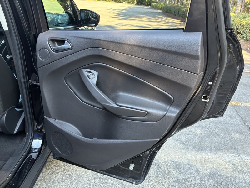 2015 Ford Escape - $6,995