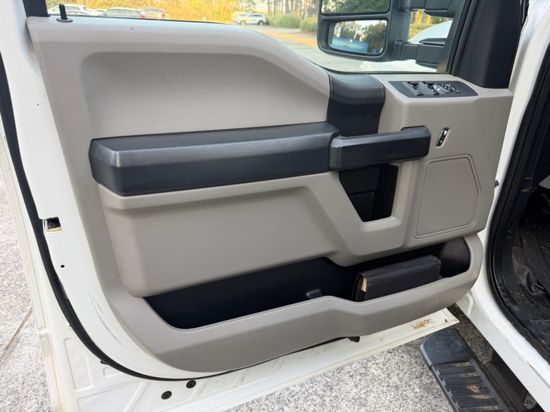 2018 Ford F-450 - $23,000